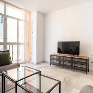 https://lucia-central-station-2-parking-free.es-andalucia.com